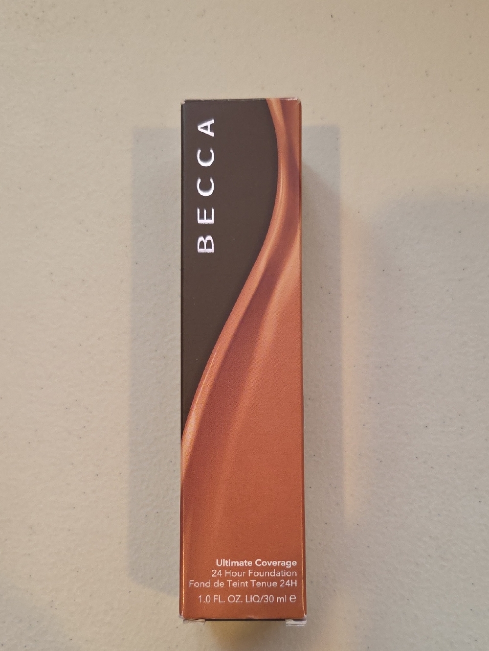 BECCA Foundation - Warm Bronze Packaging
